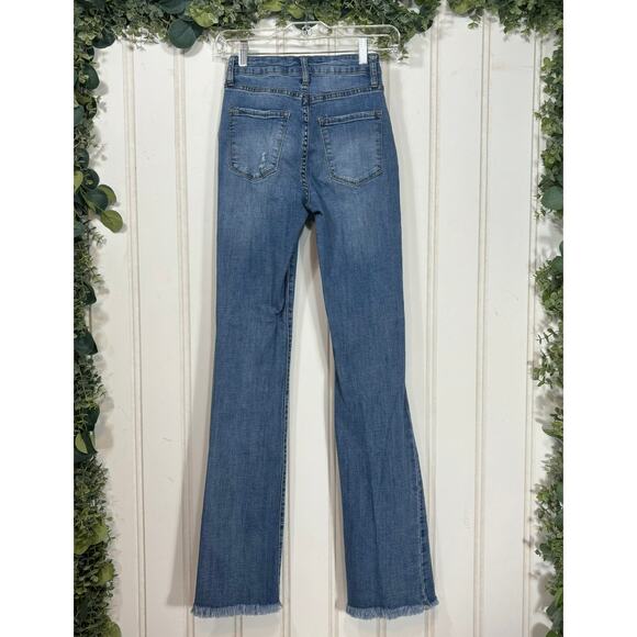 Fashion Nova Bootcut Jeans Women size 1 Frayed Hem High Rise Casual‎ Denim - Picture 2 of 7